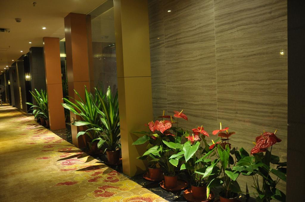 Li Yang Hotel Guangzhou Exterior photo